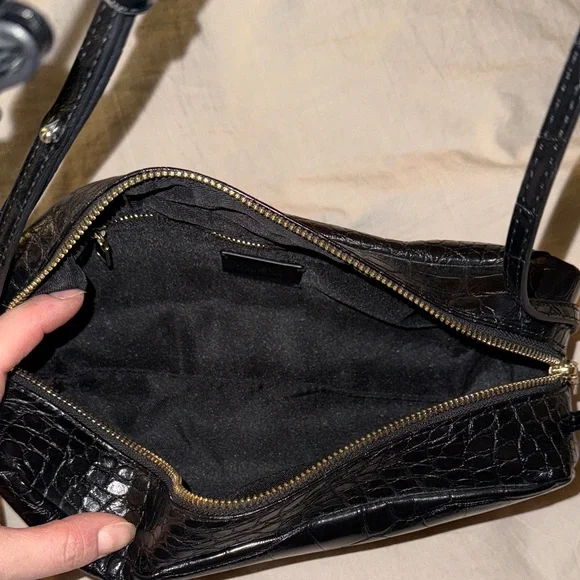Zara Elegant Black Crocodile-Embossed Shoulder Bag - Picture 3 of 4